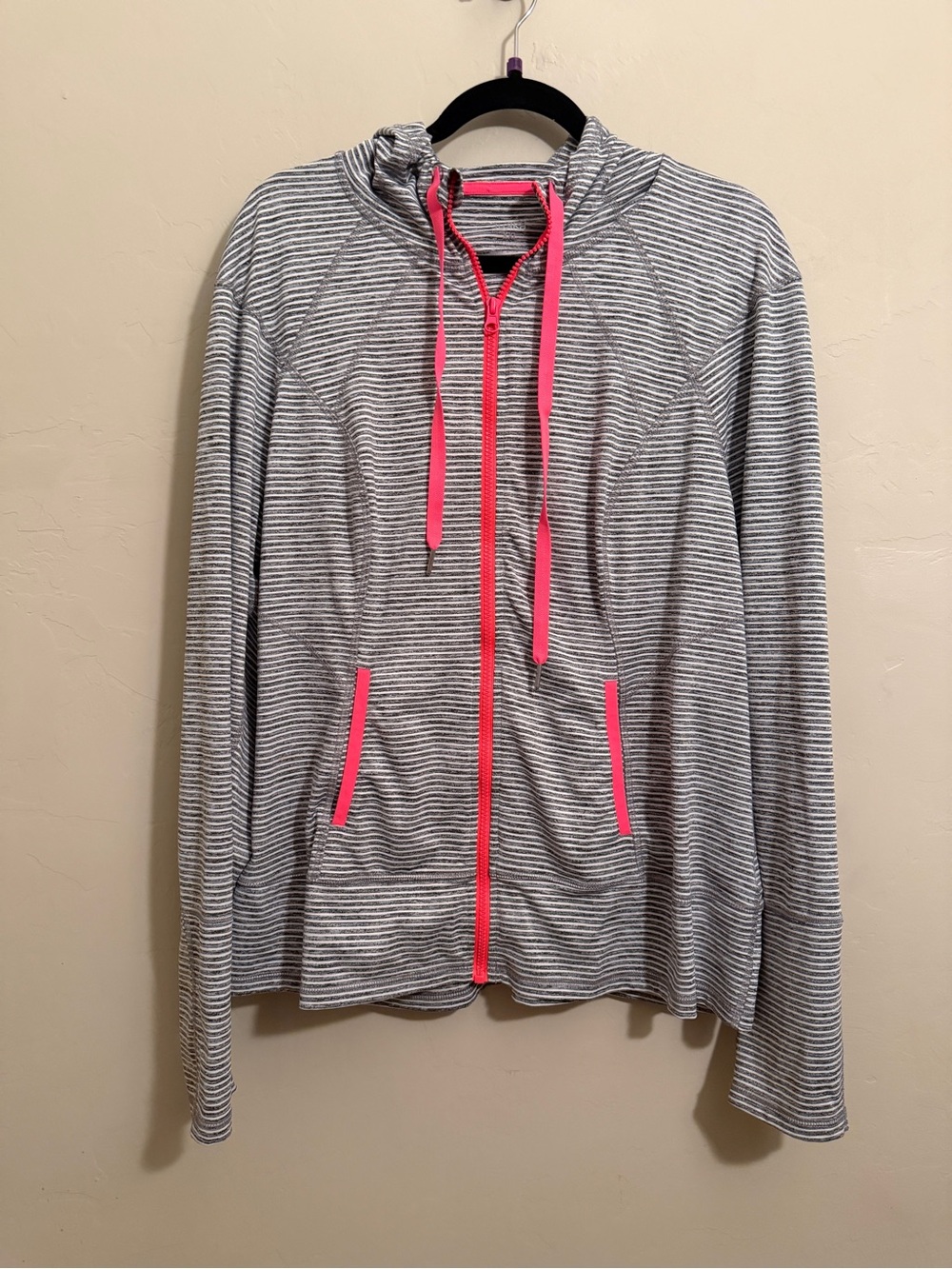 Lukka Women’s XL Gray Striped Active Zip Hoodie Jacket Neon Pink Trim Athleisure